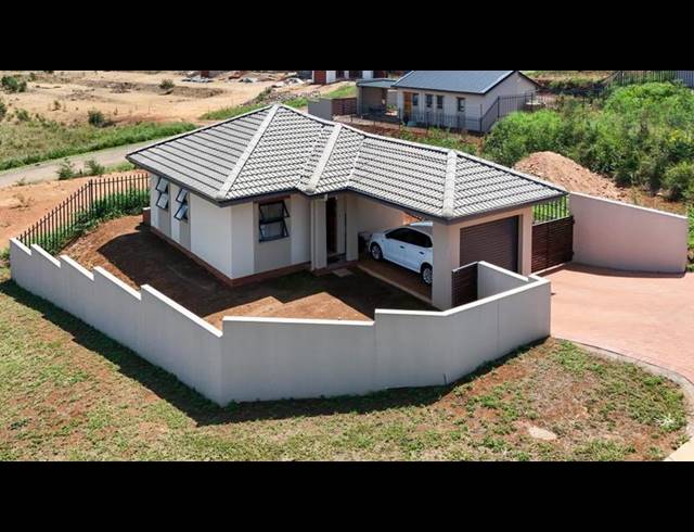 2 BEDROOM TOWNHOUSE FOR SALE IN BISHOPSTOWE